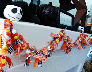Candy-Corn-Halloween-Garland-Craft-64