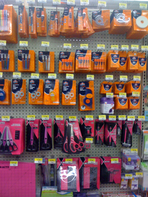 Elmers-Holiday-Memories-DIY-Project-Shopping-70
