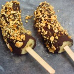 Easy Desserts: Frozen Chocolate Bananas #SundaySupper