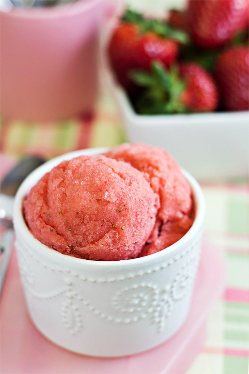 Easy Strawberry Sorbet Recipe (without an ice cream maker) - Home ...