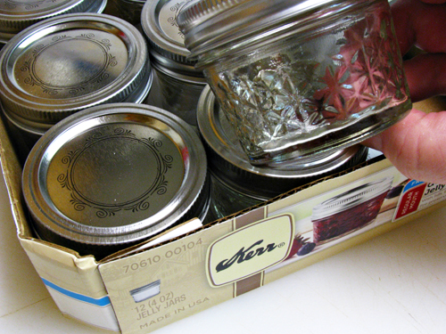 Mini Peach Pies in a Jar -- made in 4 oz canning jars