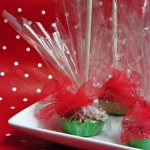 How to Make Lollipops (in a mini muffin tin)