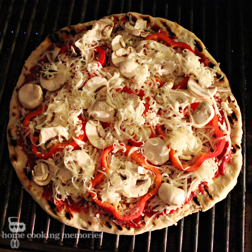 Favorite-Grilling-Photos-Grilled-Pizza
