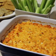 Buffalo Chicken Dip { Tailgating Food for #SundaySupper } - Home ...