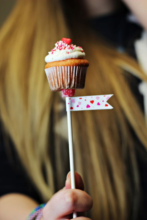 Mini Cupcakes on a Stick with Cool Whip Frosting for Valentine's Day