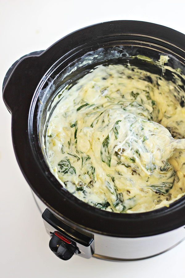 How to Make Slow Cooker Spinach and Artichoke Dip