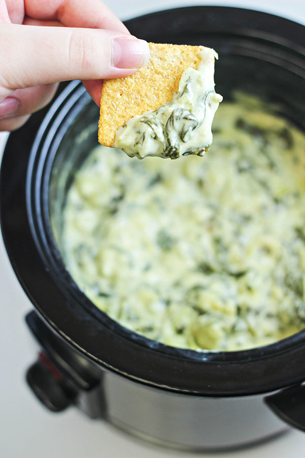 Slow Cooker Spinach and Artichoke Dip
