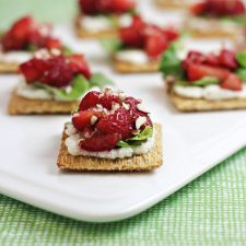 Strawberry Ricotta Bites - an easy summer snack idea - Home Cooking ...