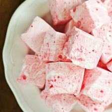 Homemade Peppermint Marshmallows Recipe - Home Cooking Memories