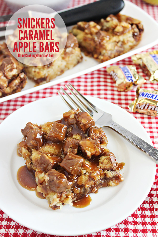 This Snickers Caramel Apple Bars recipe is an easy fall dessert for those of you who love Snickers candy bars!