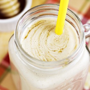 Peanut Butter and Honey Oat Smoothie Recipe