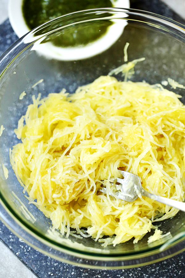 Easy 3-Ingredient Pesto Spaghetti Squash Recipe