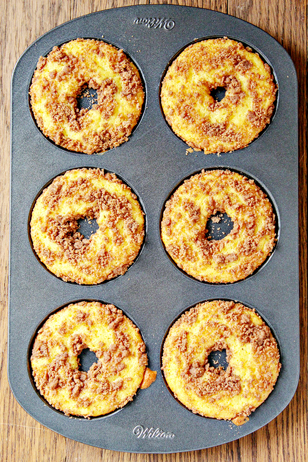Glazed Cinnamon Bun Baked Donuts Recipe