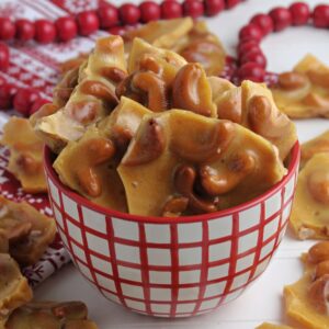 This yummy Cashew Brittle recipe is super easy and perfect for Christmas time!