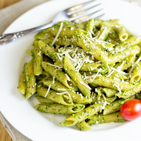 Pasta with Spinach Basil Pesto Recipe – Home Cooking Memories